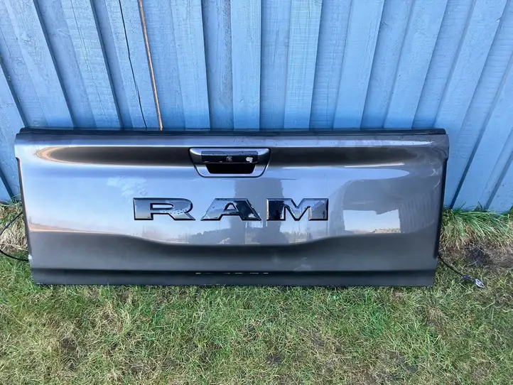 Dodge Ram (2018 - ) Комплект обшивки крышки багажника — фото 5