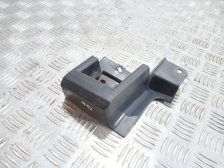 Land Rover Range Rover L322 (2002 - 2005) 7009234 Кронштейн заднего бампера — фото 1