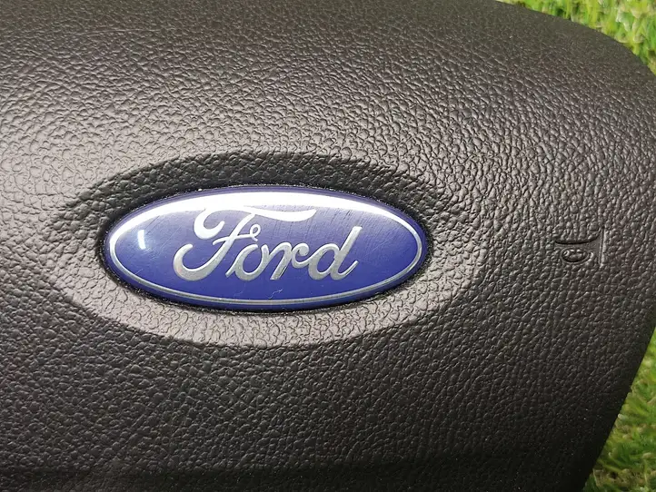 Ford Focus (2015 - 2019) F1EBA043B13 Подушка безопасности руля — фото 3