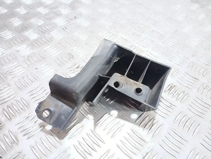 Land Rover Range Rover L322 (2002 - 2005) 7009233 Кронштейн заднего бампера — фото 3