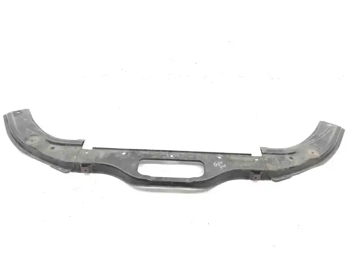 Mazda 6. (2012 - 2015)   Верхняя часть панели радиаторов (телевизора)