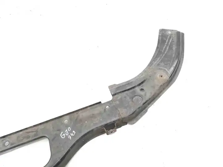 Mazda 6. (2012 - 2015)   Верхняя часть панели радиаторов (телевизора)