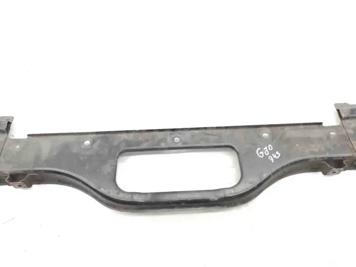 Mazda 6. (2012 - 2015)   Верхняя часть панели радиаторов (телевизора)