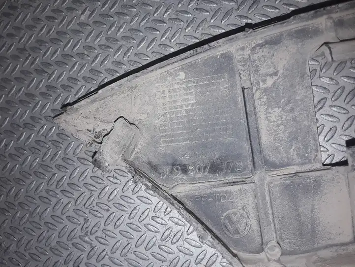 Volkswagen PASSAT B6 (2005 - 2010) 3C9807378 Кронштейн заднего бампера — фото 3