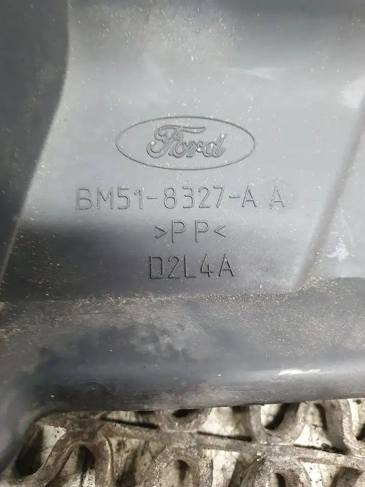 Ford Focus (2011 - 2015) BM518327AA Дефлектор воздуха — фото 6