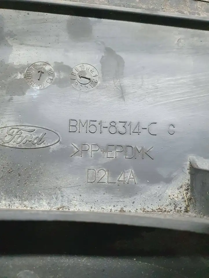 Ford Focus (2011 - 2015) BM518314C Дефлектор воздуха — фото 8
