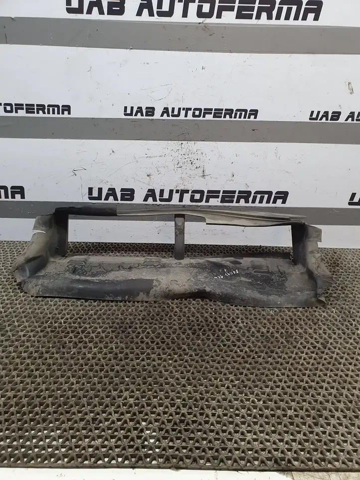 Ford Focus (2011 - 2015) BM518312A Дефлектор воздуха — фото 1