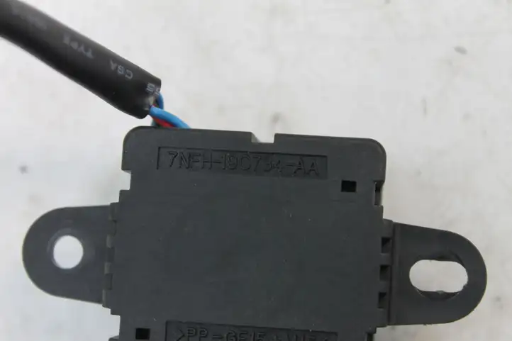 Nissan Pathfinder R51 (2005 - 2012) 7NFH19C734AA Датчик температуры масла — фото 4