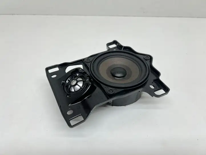 BMW 7 G11 G12 (2015 - 2022)  2622468 Громкоговоритель в панели