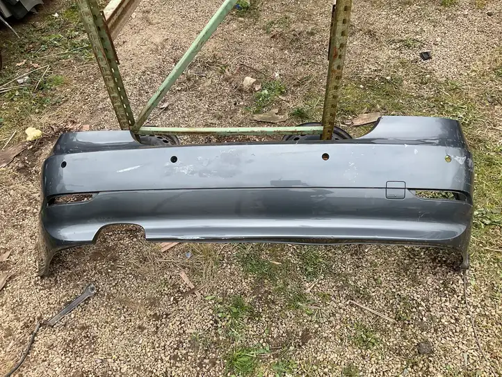 BMW 5 E60 E61 (2004 - 2010)  7033707 Бампер задний