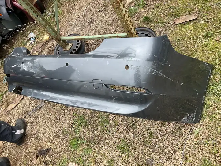 BMW 5 E60 E61 (2004 - 2010)  7033707 Бампер задний