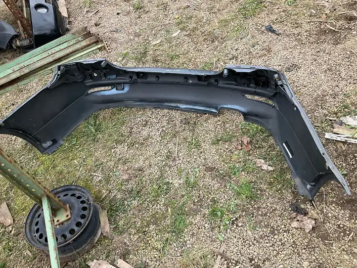 BMW 5 E60 E61 (2004 - 2010)  7033707 Бампер задний