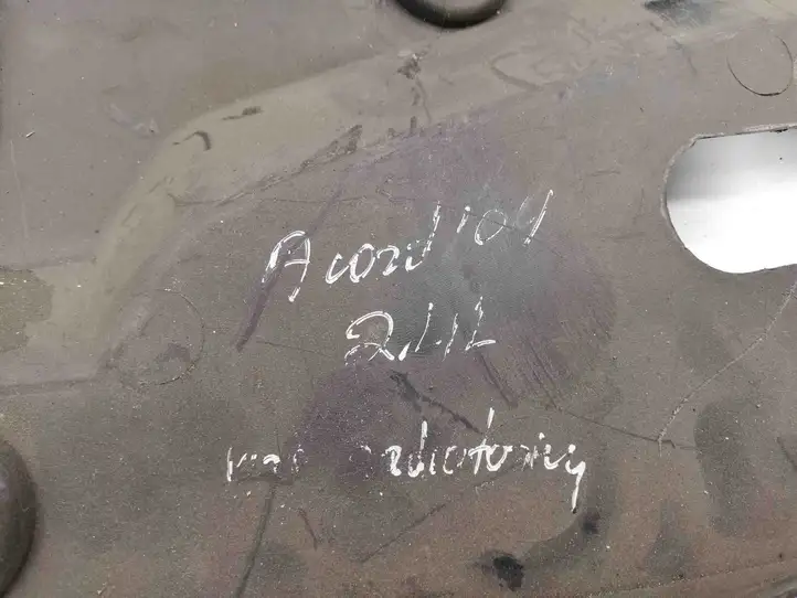 Honda Accord (2003 - 2007) 71123SEA Облицовка радиатора — фото 2
