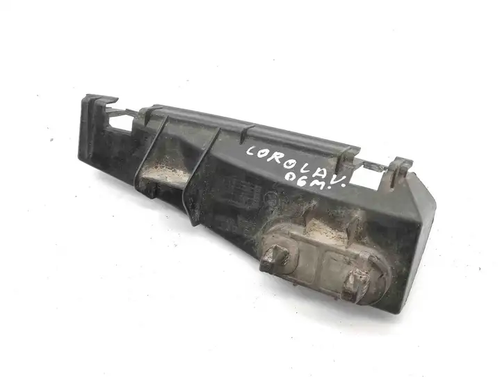 Toyota Corolla Verso E121 (2004 - 2007) 525620F010 Кронштейн заднего бампера — фото 1