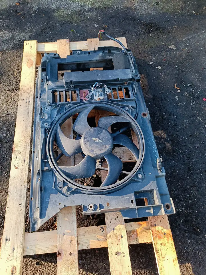Peugeot 607 (2000 - 2004) 1853405916 Панель радиаторов двигателя — фото 4