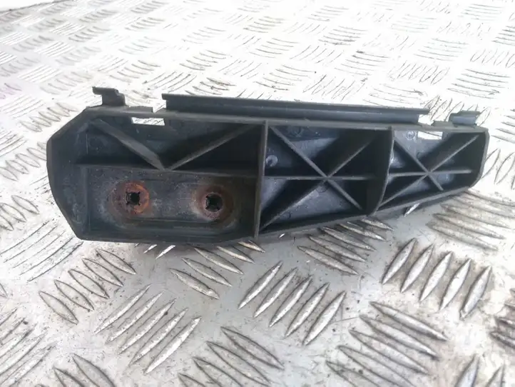 Toyota Corolla Verso E121 (2004 - 2007) 525620F010 Кронштейн заднего бампера — фото 1