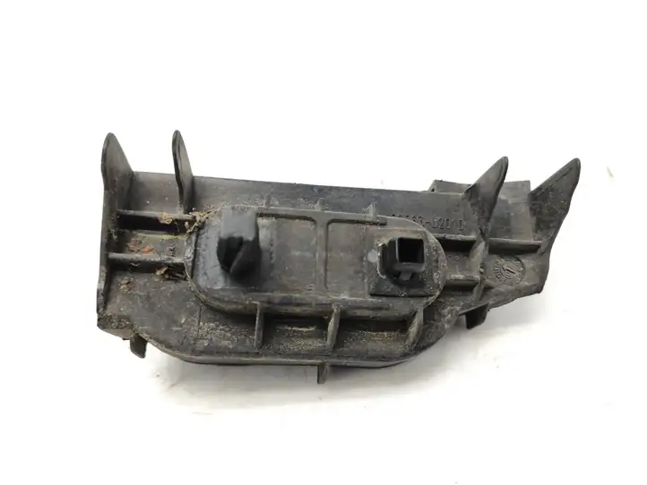 Toyota Corolla E120 E130 (2004 - 2007) 5256302010 Кронштейн заднего бампера — фото 2