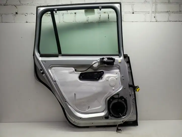 Citroen C4 I Picasso (2006 - 2013) Задняя дверь — фото 3