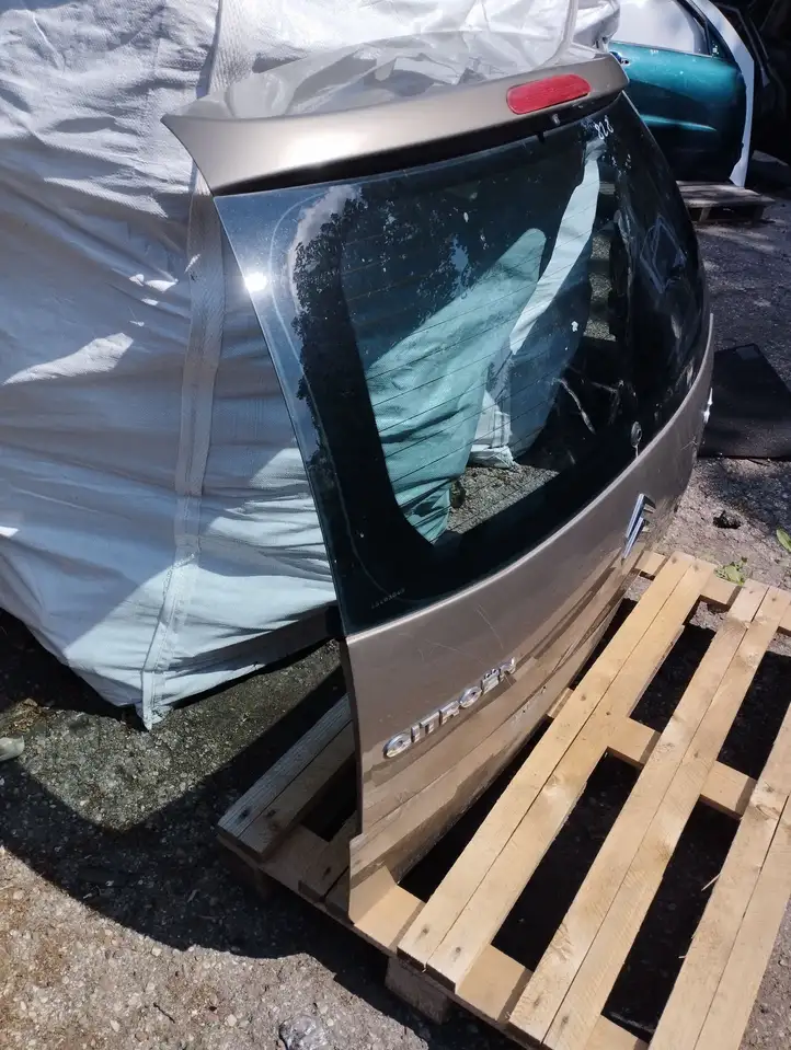 Citroen C4 I Picasso (2006 - 2013) Крышка багажника — фото 2