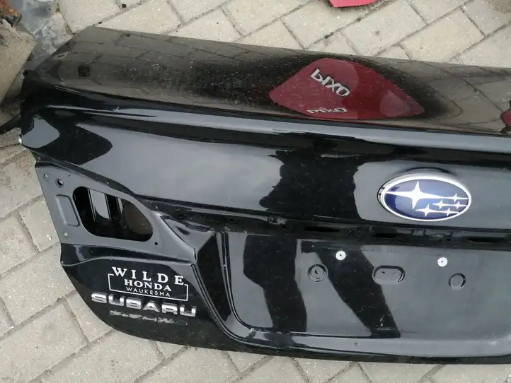 Subaru Legacy (2015 - 2017) Крышка багажника — фото 2