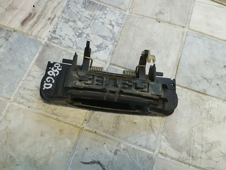 Audi A4 S4 B6 8E 8H (2000 - 2006) 4B0839885 Наружная ручка задней двери — фото 5