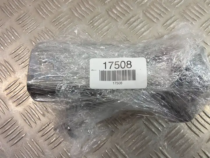 BMW X1 F48 F49 (2015 - 2022) 7350832 Петли крышки багажника — фото 4