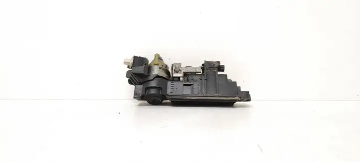 Mercedes-Benz C W203 (2000 - 2007) A2037500093 Ручка крышки багажника — фото 3