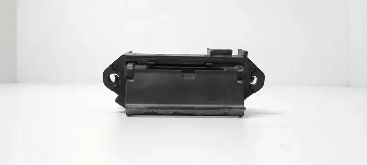 Toyota Corolla Verso E121 (2001 - 2004) 143N Ручка крышки багажника — фото 1