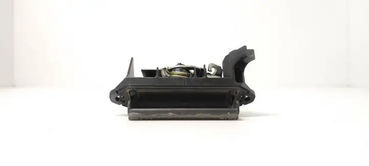 Toyota Corolla Verso E121 (2001 - 2004) 143N Ручка крышки багажника — фото 2