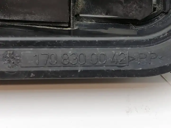 Mercedes-Benz ML W163 (1997 - 2005) 1708300042 Вентиляционная решетка кузова — фото 3