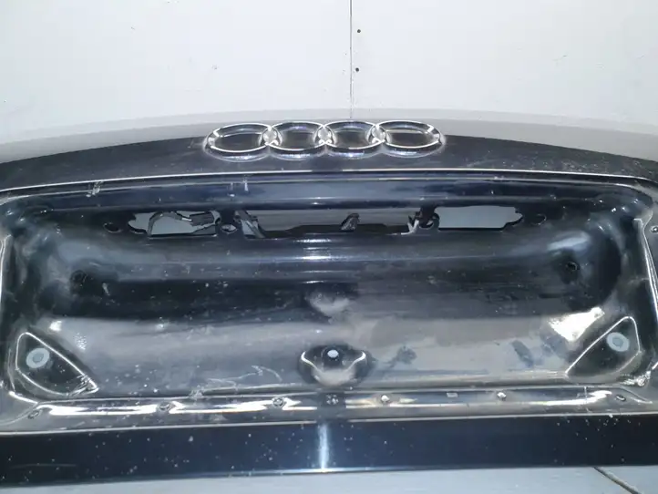 Audi A8 S8 D3 4E (2005 - 2007) Крышка багажника — фото 7