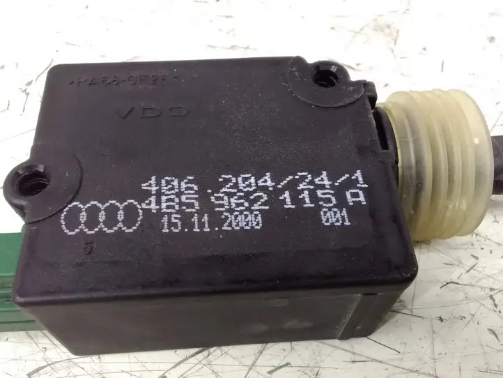 Audi A6 S6 C5 4B (1997 - 2001) 4B5962115A Актуатор замка задней двери — фото 4
