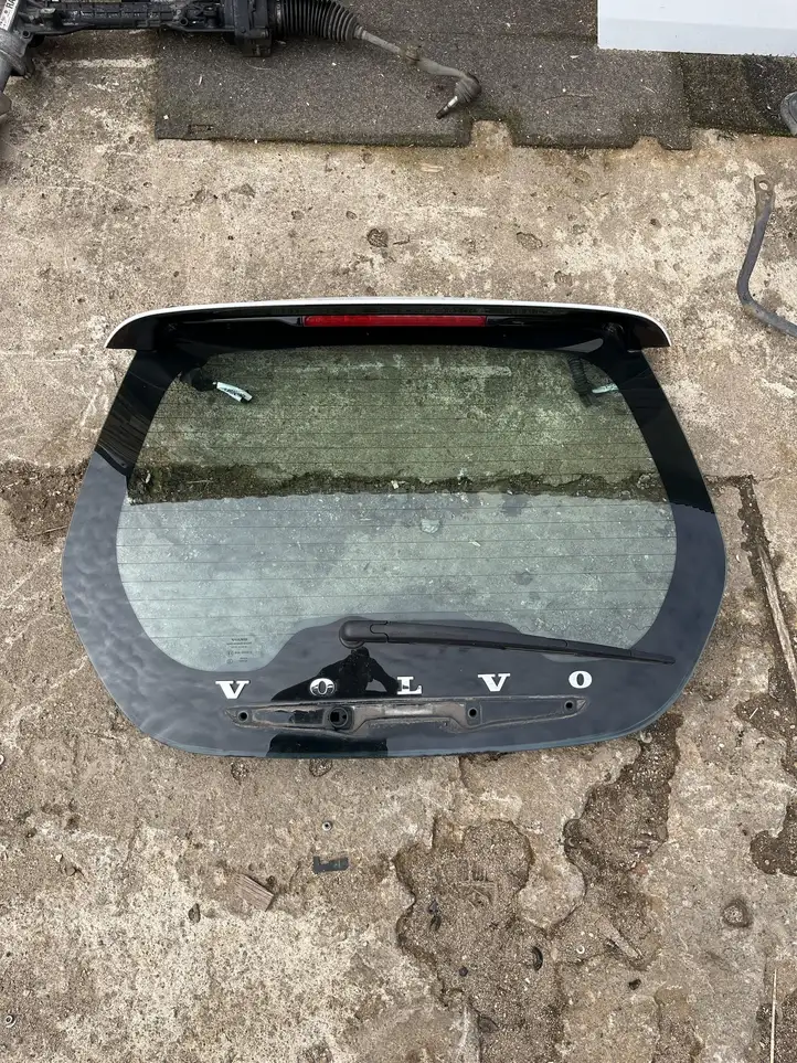 Volvo C30 (2010 - 2013) Крышка багажника — фото 1