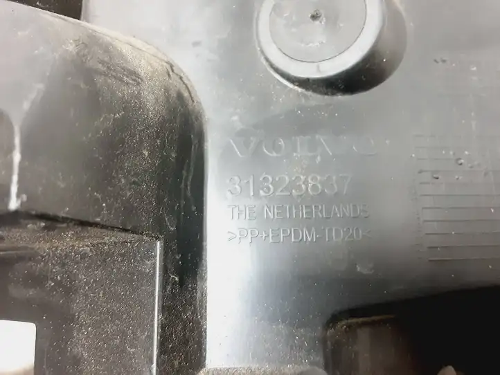Volvo S60 (2013 - 2018) 31323837 Кронштейн заднего бампера — фото 3