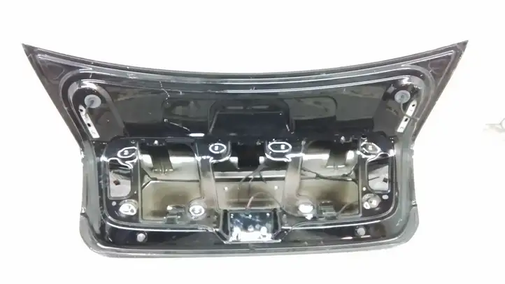 Volkswagen PASSAT B7 USA (2012 - 2016) Крышка багажника — фото 3
