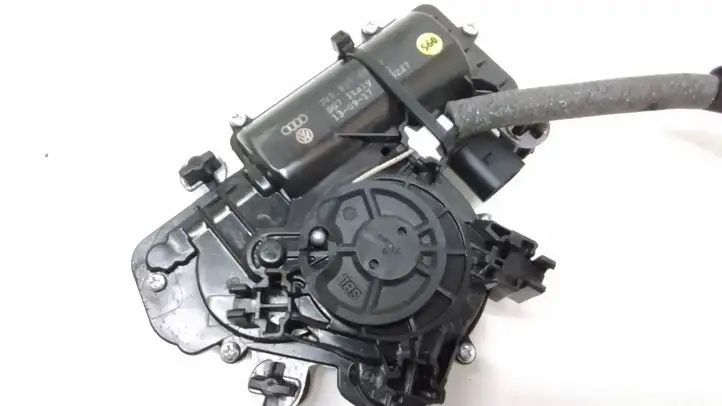 Audi A4 S4 B9 (2015 - 2019) 3V5827887B Замок крышки багажника — фото 3