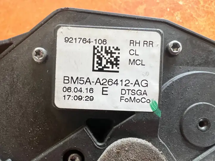 Ford Focus (2011 - 2015) BM5AA26412AG Замок задней двери — фото 2
