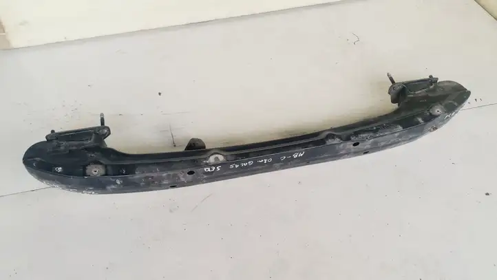 Mercedes-Benz C W203 (2000 - 2007)    Усилитель заднего бампера (балка)