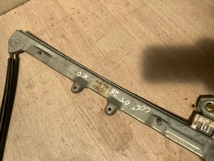 Mitsubishi Colt (2008 - 2012)   Передний комплект электрического механизма для подъема окна