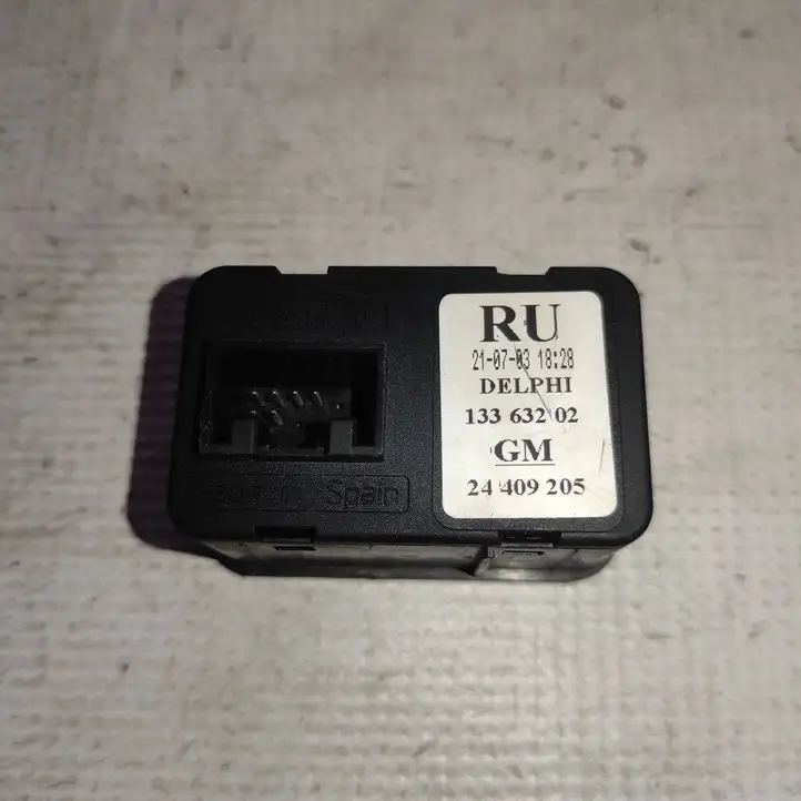 Opel Combo C (2001 - 2005) 13363202 Кнопка стеклоподъемников — фото 3