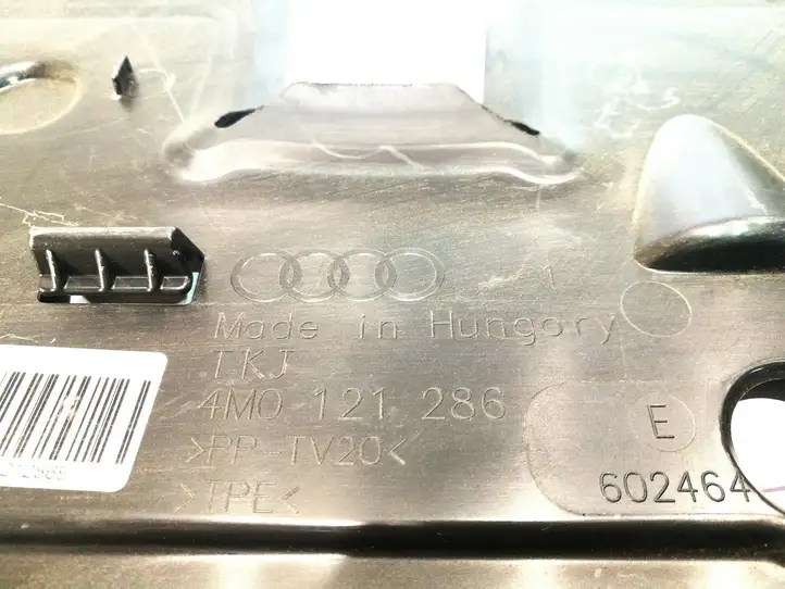 Audi Q7 4M (2015 - ) 4M0121286E Дефлектор воздуха — фото 4