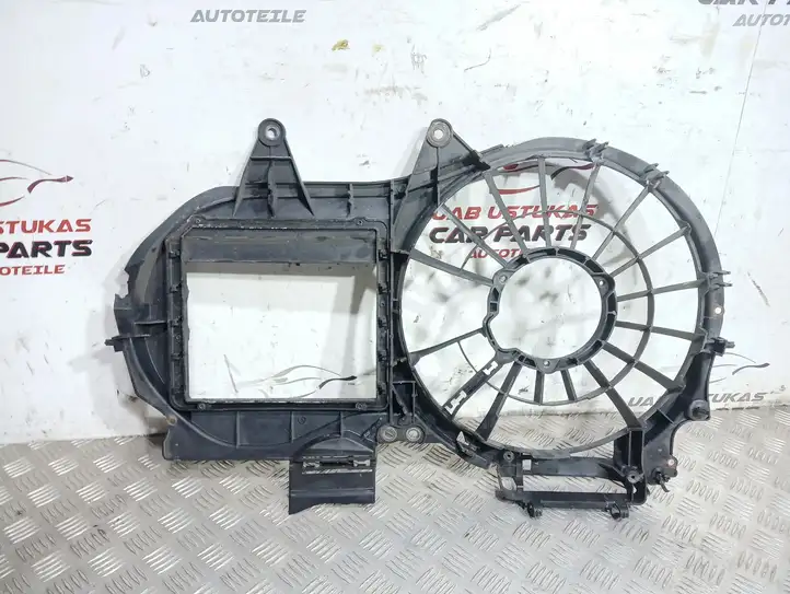 Audi A4 S4 B8 8K (2007 - 2011) 8E0121205AL Дефлектор воздуха — фото 3