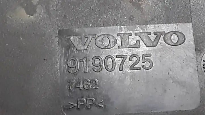 Volvo S60 (2000 - 2004) 9190725 Верхняя панель радиатора — фото 4