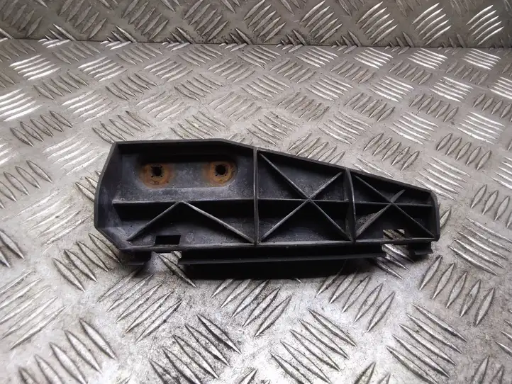 Toyota Corolla Verso AR10 (2004 - 2009) 525630F010 Кронштейн заднего бампера — фото 1
