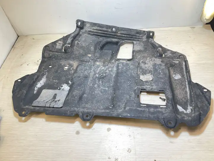Ford Focus (2011 - 2015) F1F16P013DA Защита двигателя — фото 1