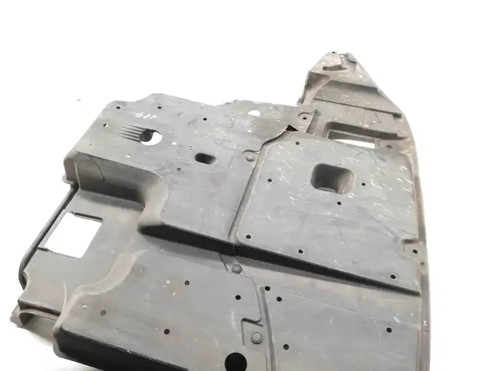 Toyota Auris 150 (2006 - 2012) 5839802030 Защита двигателя — фото 2