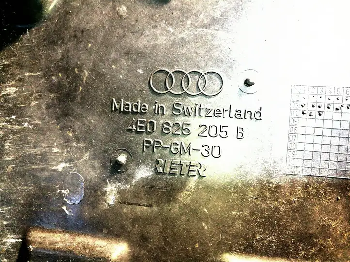 Audi A8 S8 D3 4E (2005 - 2007) 4E0825205B Защита днища — фото 2