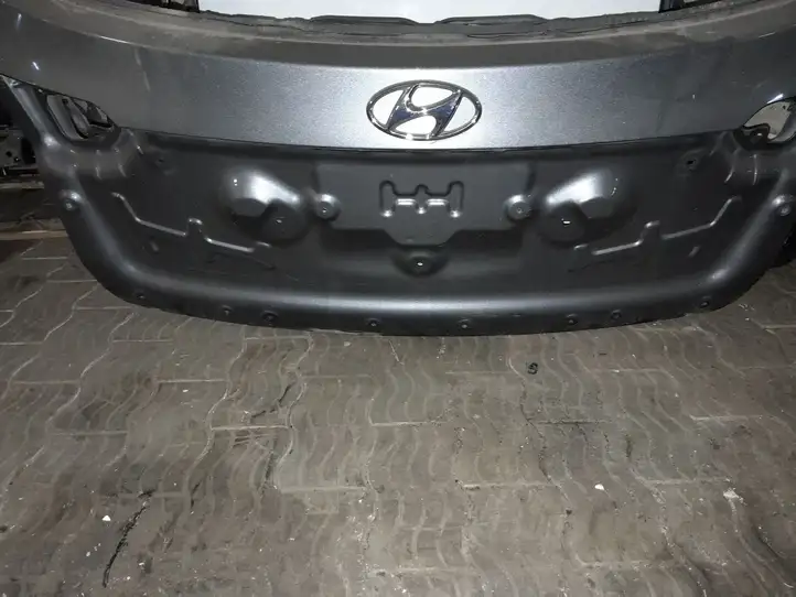 Hyundai i40 (2011 - ) NOCODE Крышка багажника — фото 3