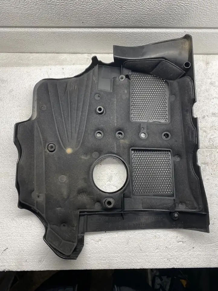 Audi A4 S4 B6 8E 8H (2000 - 2006) 059103821C Защита двигателя — фото 2
