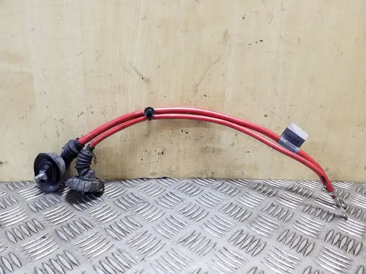 BMW X3 E83 (2003 - 2010) 6910542 Плюсовой провод аккумулятора — фото 2
